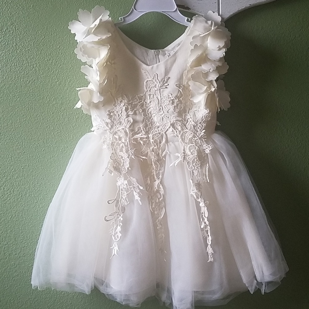 Trish Scully Flower girl